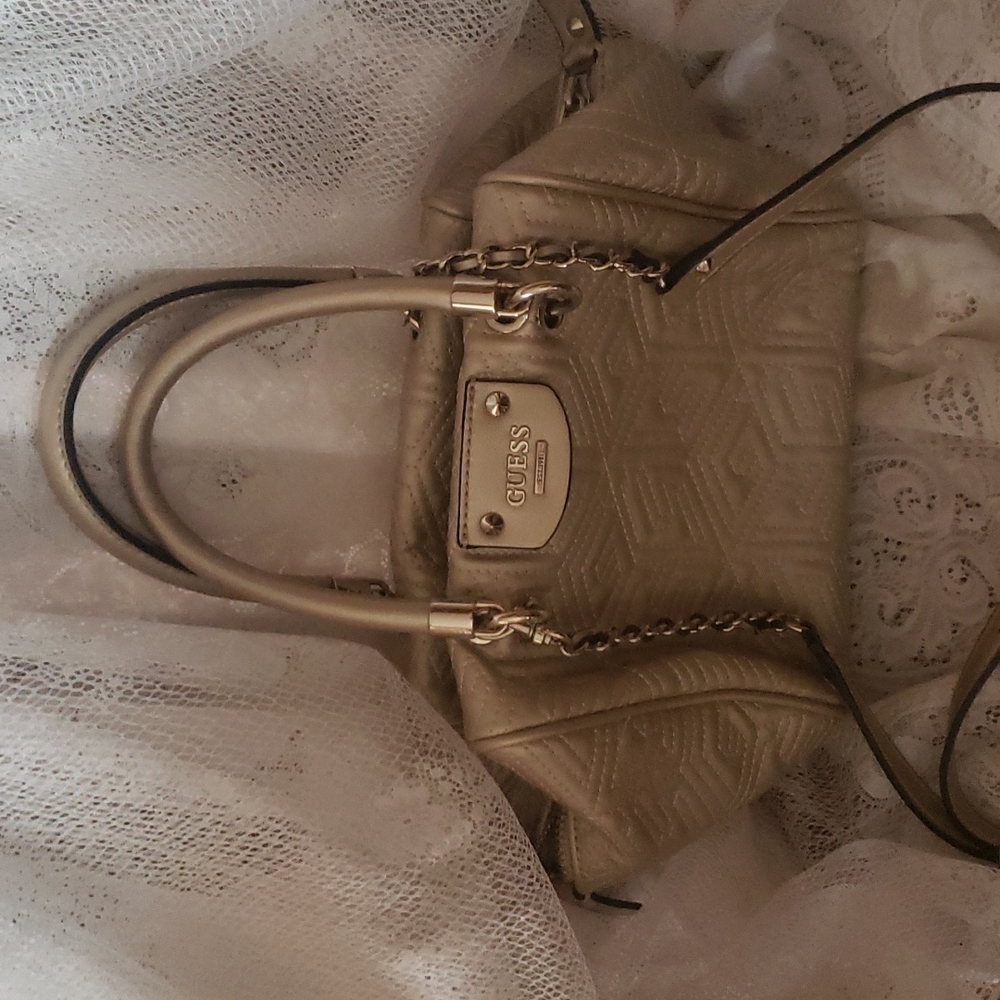 Guess Classy Purse - Picture 7 of 8
